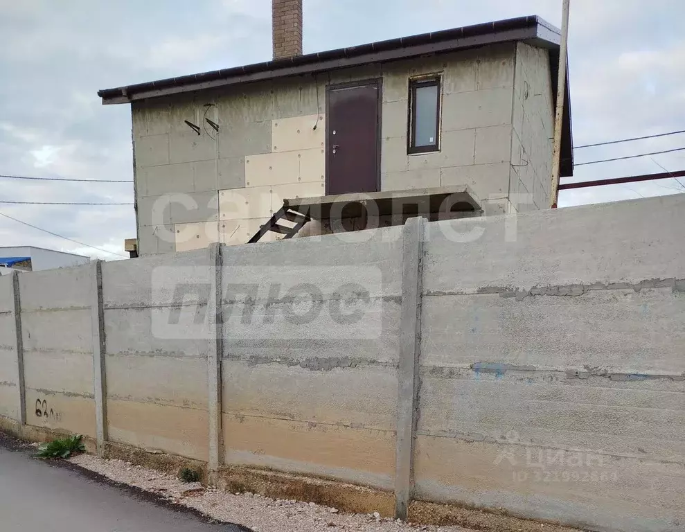 Дом в Севастополь пос. Любимовка, ул. Южногородская, 24 (138 м) - Фото 1