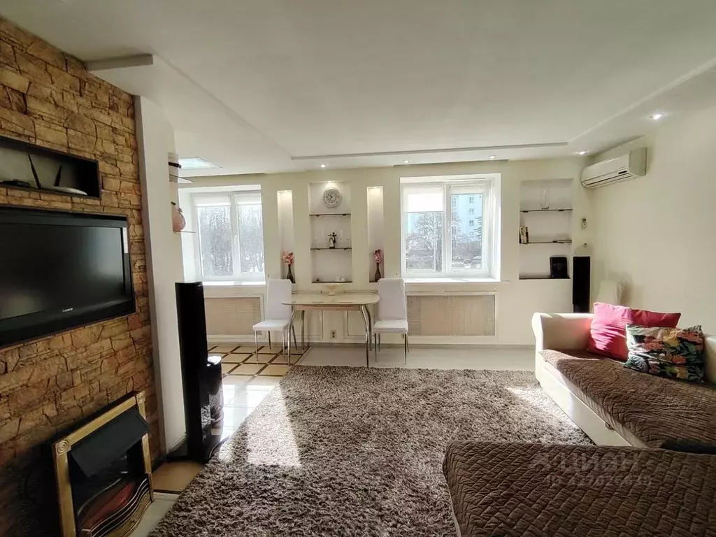 2-к кв. Кабардино-Балкария, Нальчик просп. Ленина, 29 (50.0 м) - Фото 1