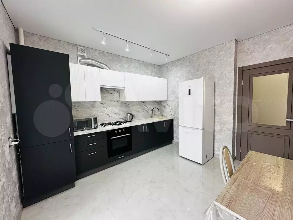 1-к. квартира, 45 м, 7/10 эт. - Фото 1