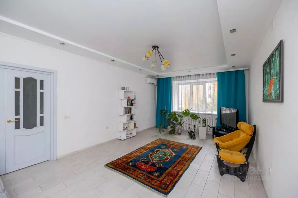 1-к кв. Оренбургская область, Оренбург Знаменский проезд, 1/1 (51.6 м) - Фото 1