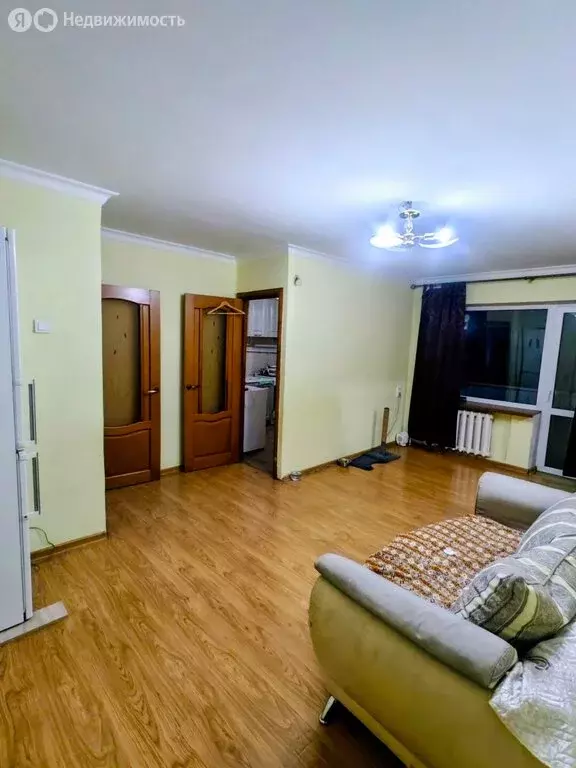 3-комнатная квартира: Нальчик, улица Идарова, 207 (56.9 м) - Фото 1