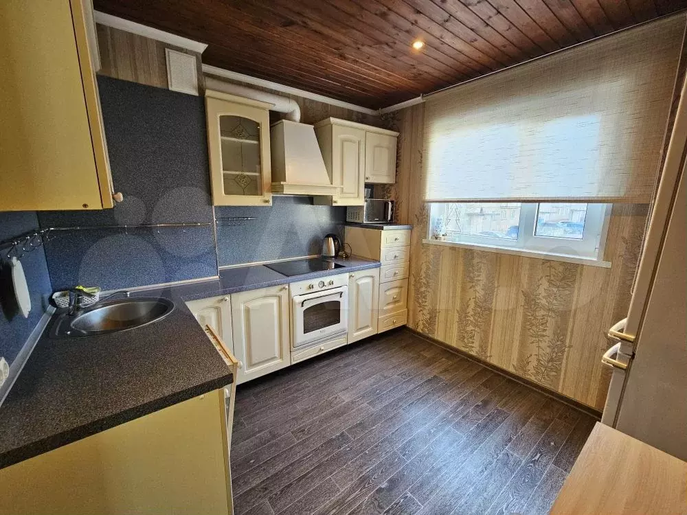 1-к. квартира, 33 м, 1/9 эт. - Фото 0