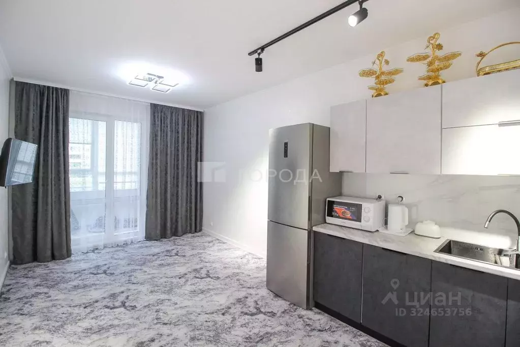 3-к кв. Алтайский край, Барнаул ул. Энтузиастов, 63 (88.0 м) - Фото 1