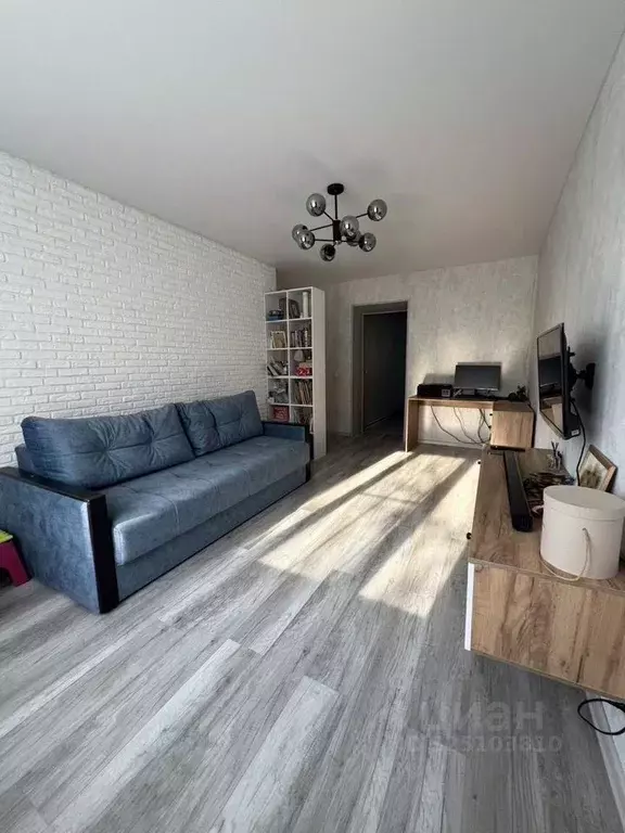 3-к кв. Ленинградская область, Волхов Волгоградская ул., 5б (58.0 м) - Фото 1