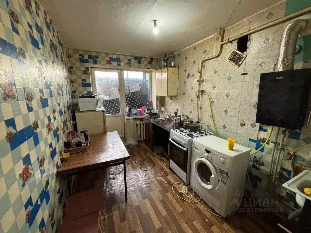 3-к кв. Белгородская область, Белгородский район, Разумное рп ул. ... - Фото 0