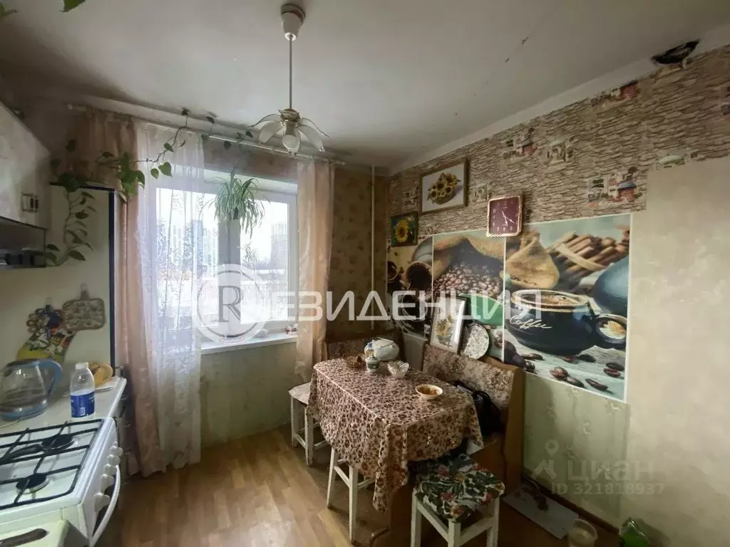 3-к кв. Пермский край, Пермь Петропавловская ул., 83 (57.2 м) - Фото 1