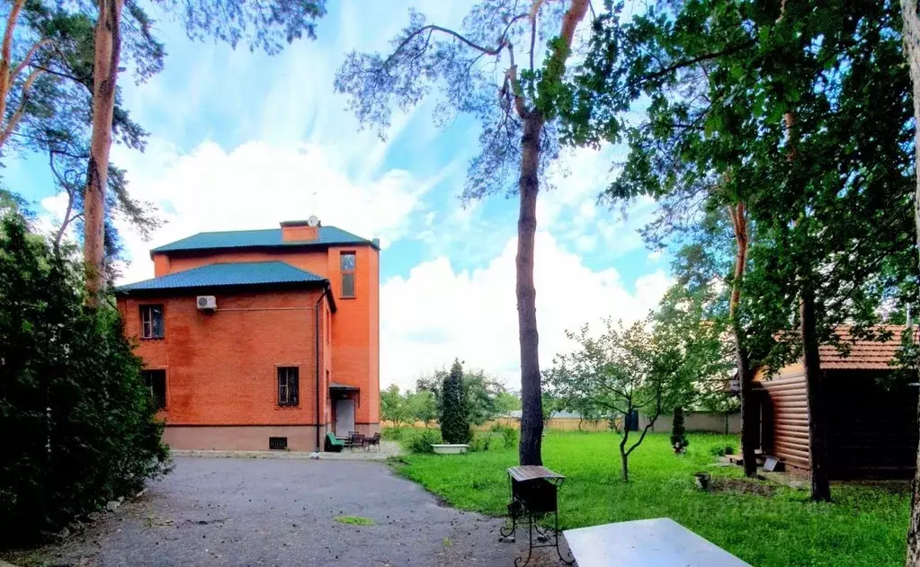 Дом в Курская область, Курск Соловьиный пер., 4 (360 м) - Фото 1