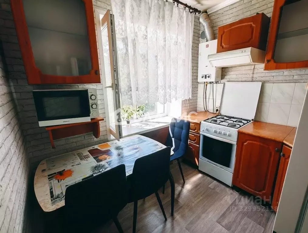 1-к кв. Белгородская область, Белгород Радуга мкр, ул. Шершнева, 28 ... - Фото 0