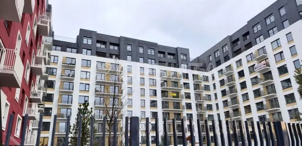2-к кв. Тюменская область, Тюмень ул. Газовиков, 40 (121.0 м) - Фото 2