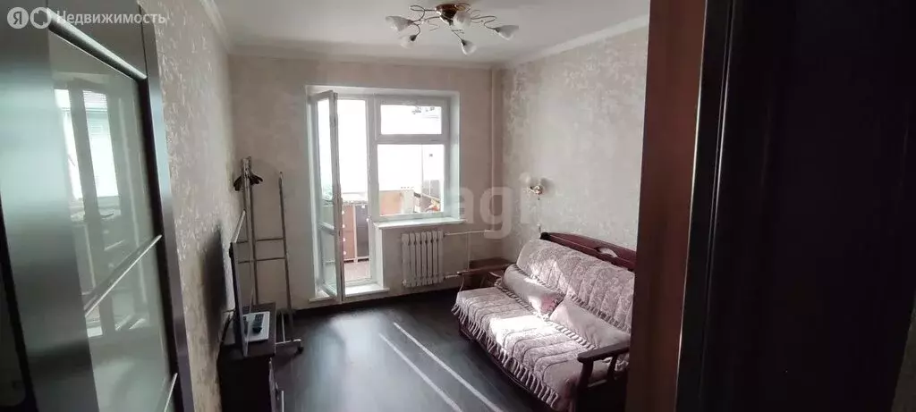 3-комнатная квартира: Оренбург, улица Чкалова, 37 (63 м) - Фото 0