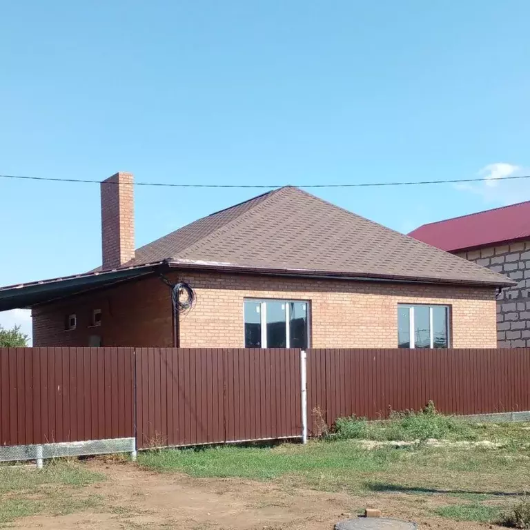 Дом в Ростовская область, Сальск Клиновая ул. (105 м) - Фото 0