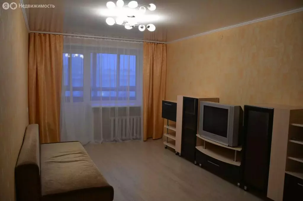 1-комнатная квартира: Тюмень, улица Республики, 92 (34 м) - Фото 0