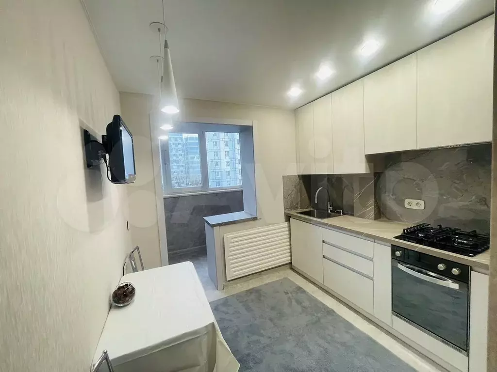 1-к. квартира, 38 м, 2/9 эт. - Фото 0
