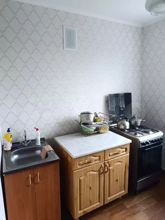1-к. квартира, 30 м, 5/5 эт. - Фото 0