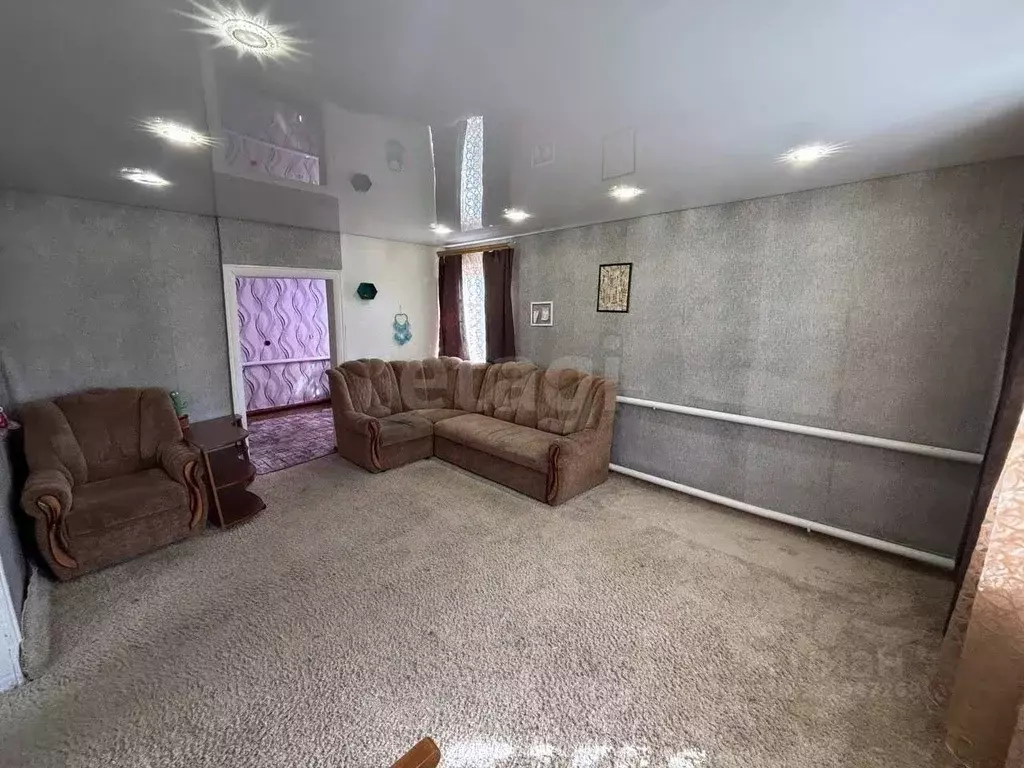 Дом в Белгородская область, Валуйский муниципальный округ, с. ... - Фото 1