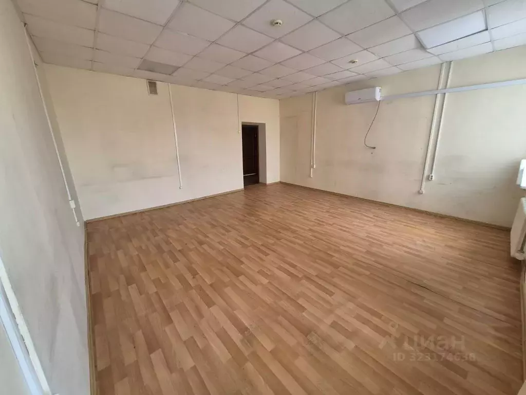 Помещение свободного назначения в Саха (Якутия), Якутск ул. Кирова, 28 ... - Фото 0