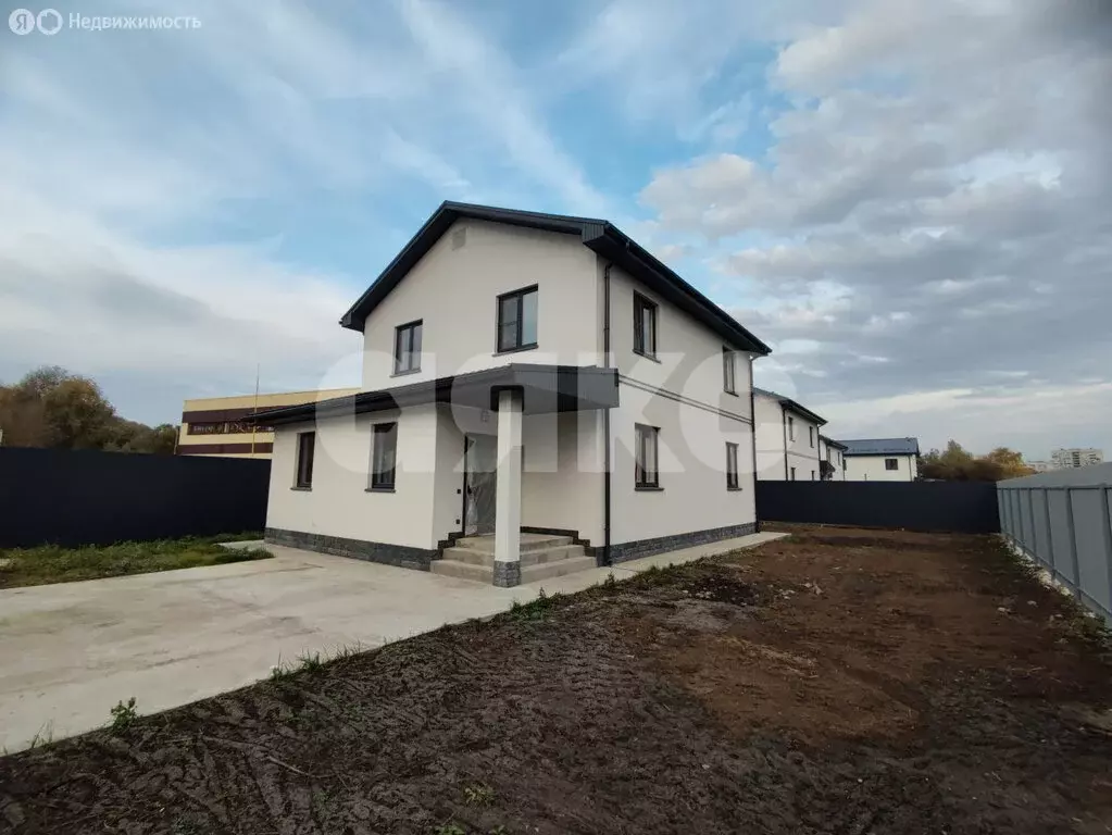 Дом в село Быково, Колхозная улица (175 м) - Фото 1