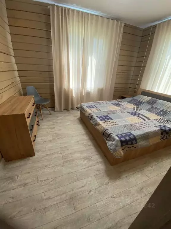 Дом в Алтай, Чемальский район, с. Чемал ул. Калинина (120 м) - Фото 1