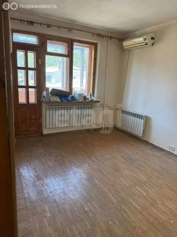 2-комнатная квартира: Ростов-на-Дону, улица Саши Чебанова, 8 (56.6 м) - Фото 1