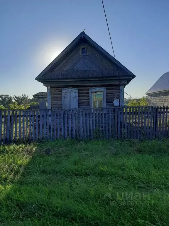 Дом в Башкортостан, Кушнаренковский район, Бакаевский сельсовет, д. ... - Фото 0