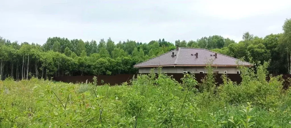 Участок в Калужская область, Калуга городской округ, д. Груздово уч73 ... - Фото 0