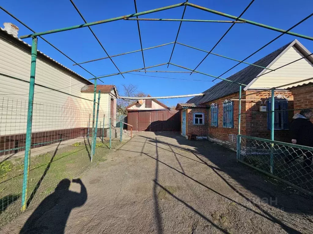 Дом в Ростовская область, Родионово-Несветайская сл. ул. Гагарина, 9 ... - Фото 2