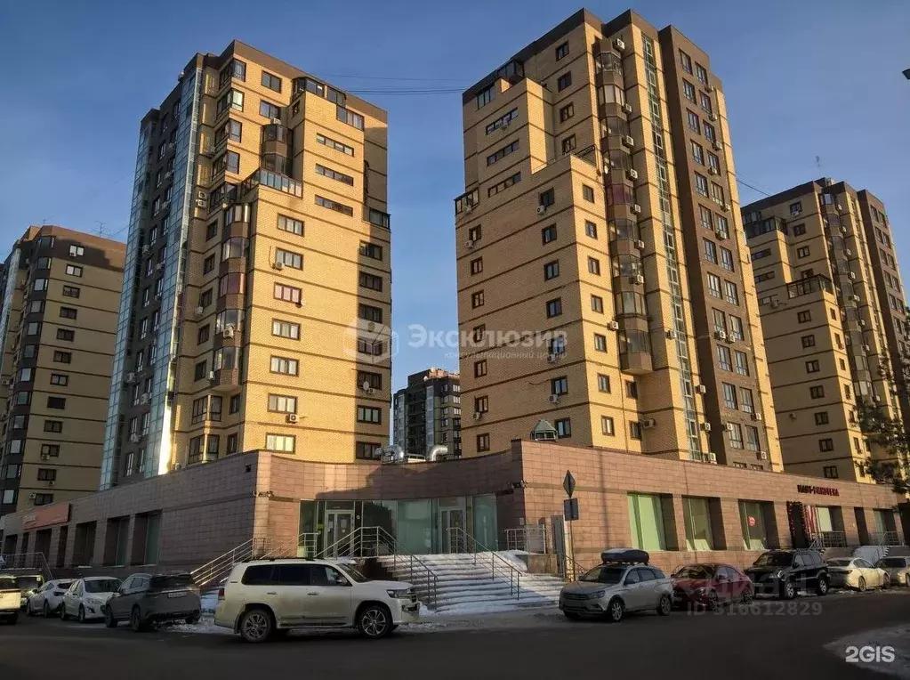 3-к кв. Тюменская область, Тюмень ул. Максима Горького, 68к1 (103.0 м) - Фото 0