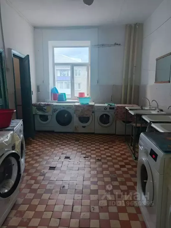 Комната Свердловская область, Серов ул. Каляева, 10 - Фото 0
