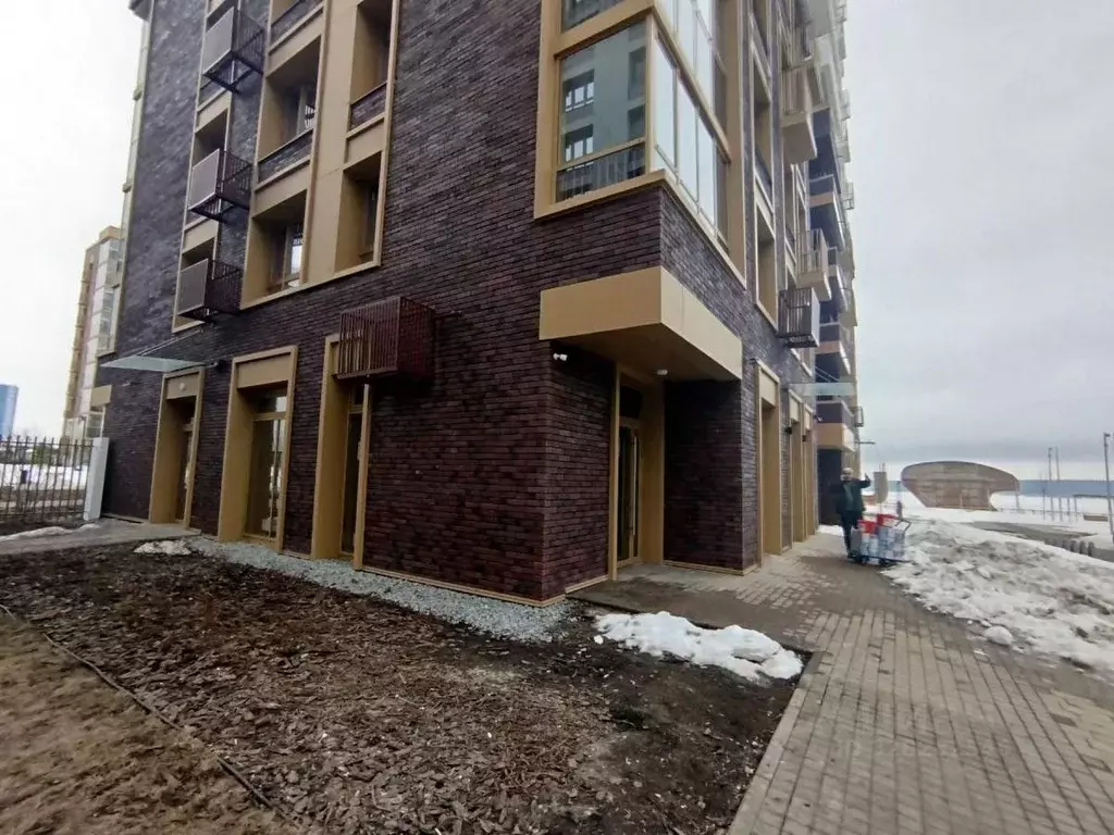 Помещение свободного назначения в Татарстан, Набережные Челны ул. ... - Фото 1