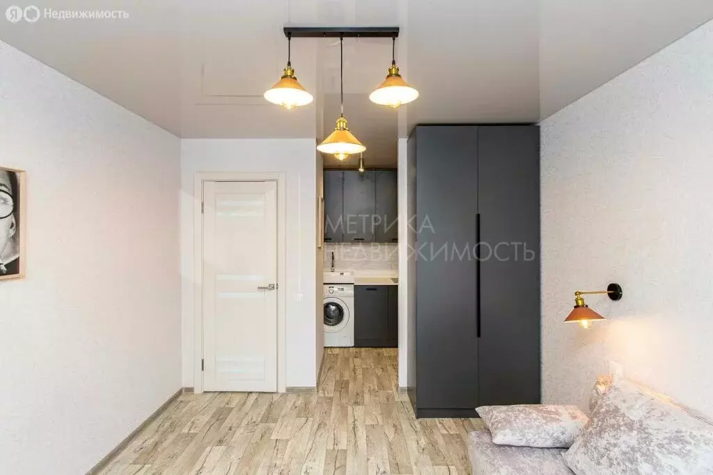 1-комнатная квартира: Тюмень, улица Республики, 212 (18 м) - Фото 2