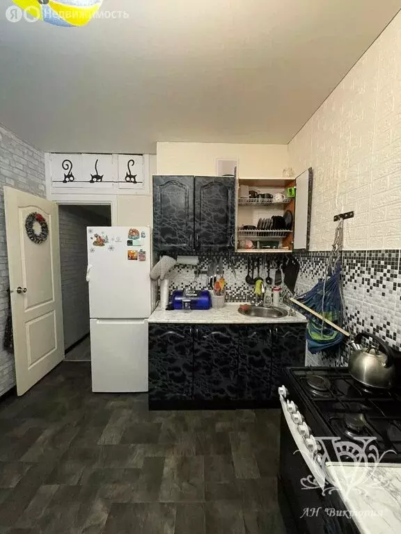 2-комнатная квартира: Ухта, Социалистическая улица, 9 (51.8 м) - Фото 2