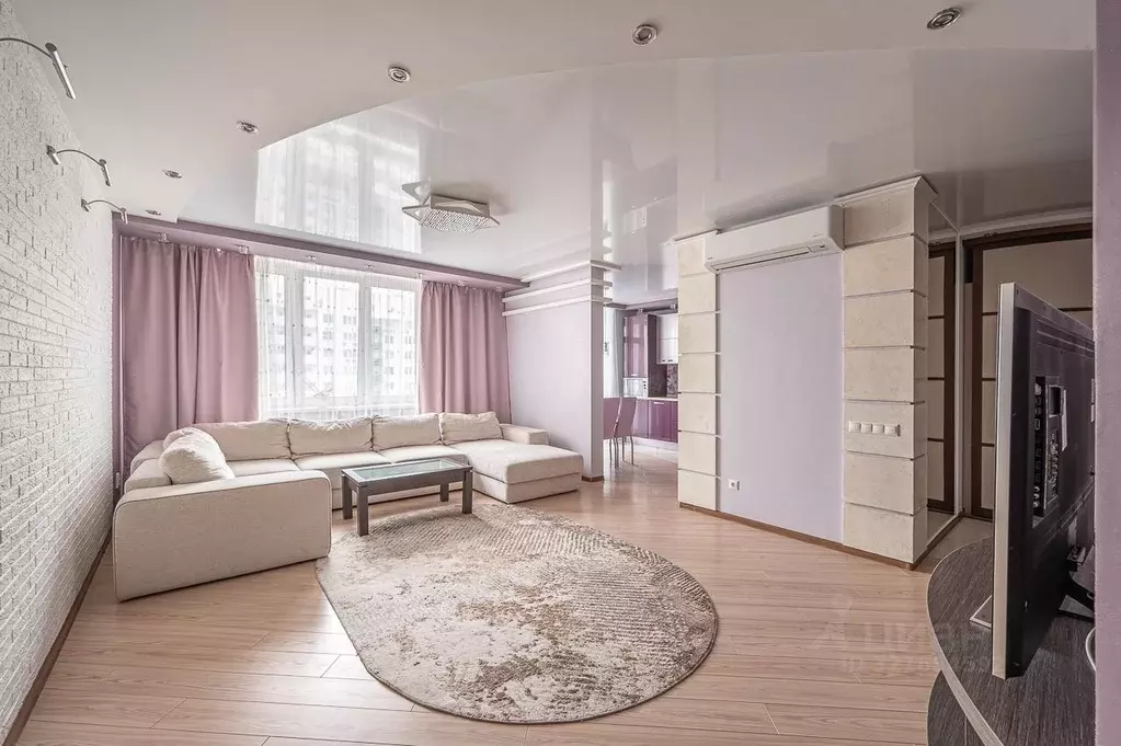 3-к кв. Свердловская область, Екатеринбург ул. Московская, 77 (115.0 ... - Фото 0