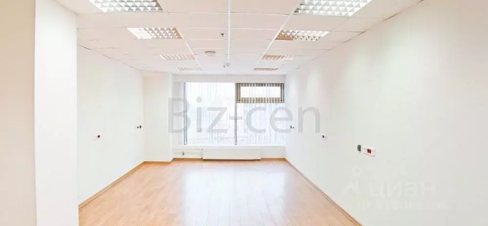 Офис в Санкт-Петербург пл. Александра Невского, 2 (53 м) - Фото 1