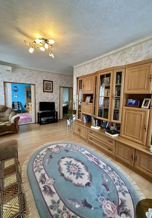 3-к кв. Ростовская область, Таганрог ул. Чехова, 91 (90.0 м) - Фото 1