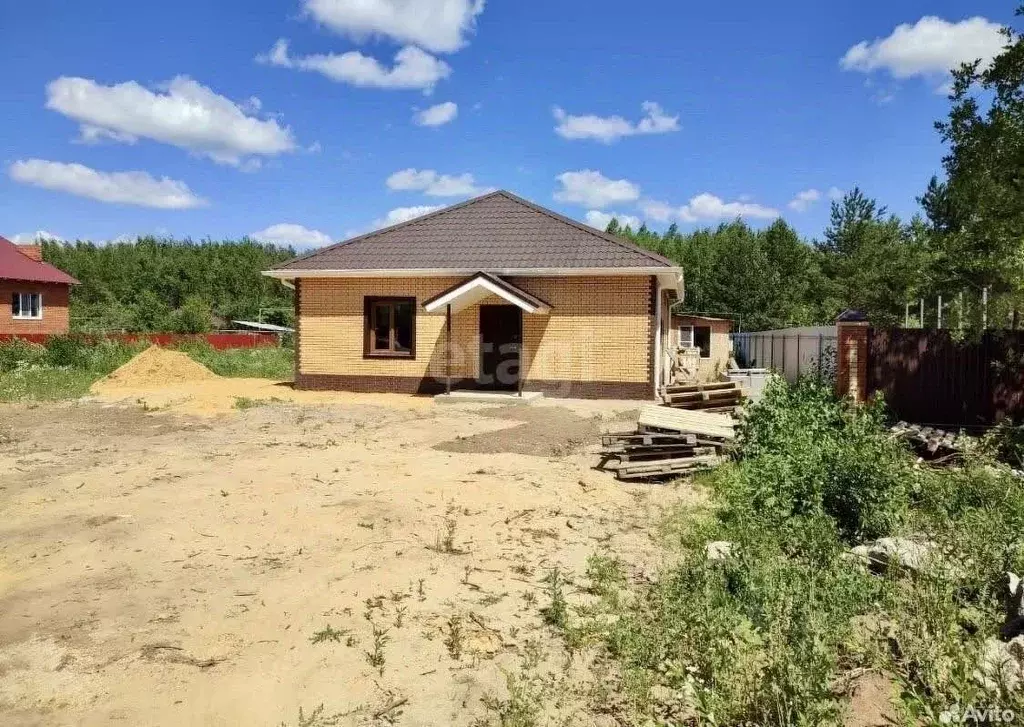 Дом в Марий Эл, Медведевский район, Сидоровское с/пос, д. Новотроицк ... - Фото 2