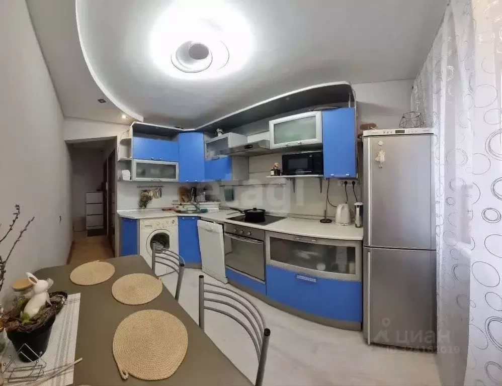 3-к кв. Тюменская область, Тюмень ул. 30 лет Победы, 146 (64.6 м) - Фото 1