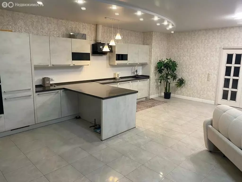 4-комнатная квартира: Реутов, улица Реутовских Ополченцев, 6 (147 м) - Фото 1