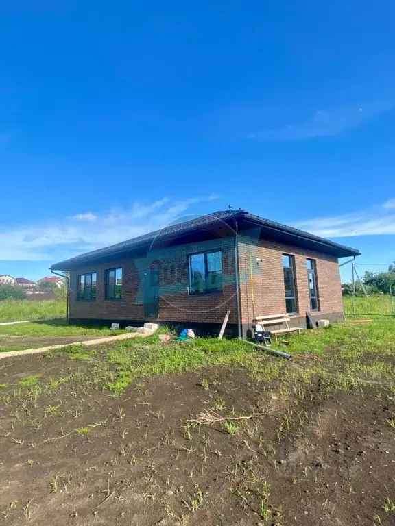 Дом в Орловская область, Мценск ул. Старых, 1 (107 м) - Фото 1