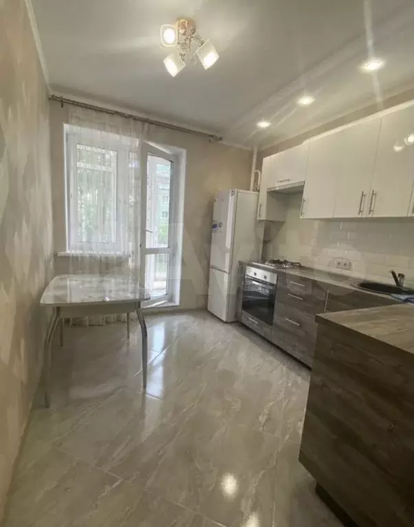 2-к. квартира, 60 м, 2/9 эт. - Фото 1
