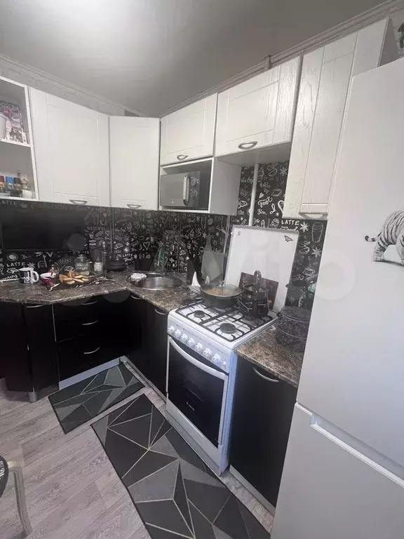3-к. квартира, 56 м, 3/5 эт. - Фото 1