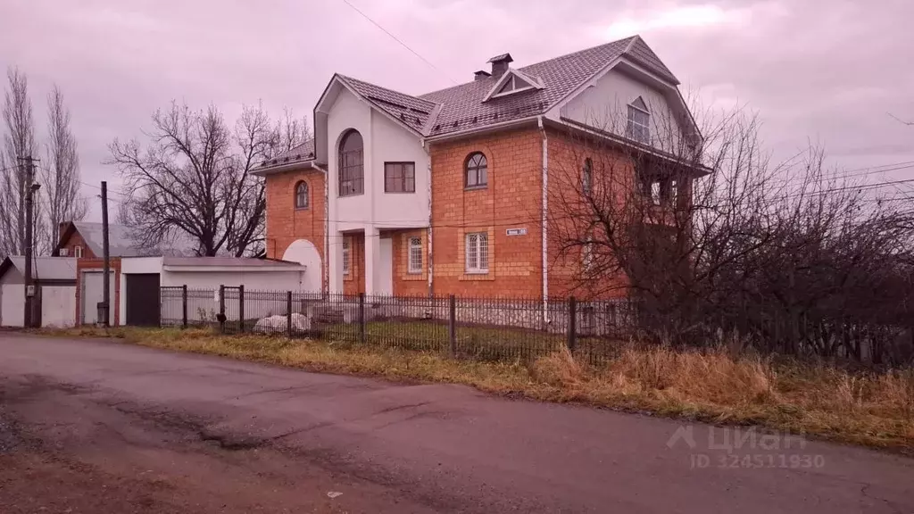 Дом в Башкортостан, Уфимский район, с. Михайловка ул. Ленина, 98 (428 ... - Фото 1