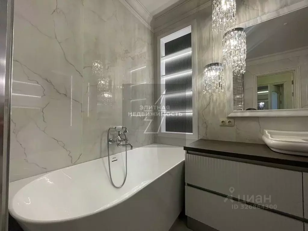 4-к кв. Татарстан, Казань ул. Достоевского, 40 (150.0 м) - Фото 1