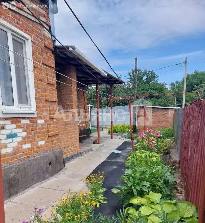 Дом в Шахты, улица Дзержинского (53 м) - Фото 1