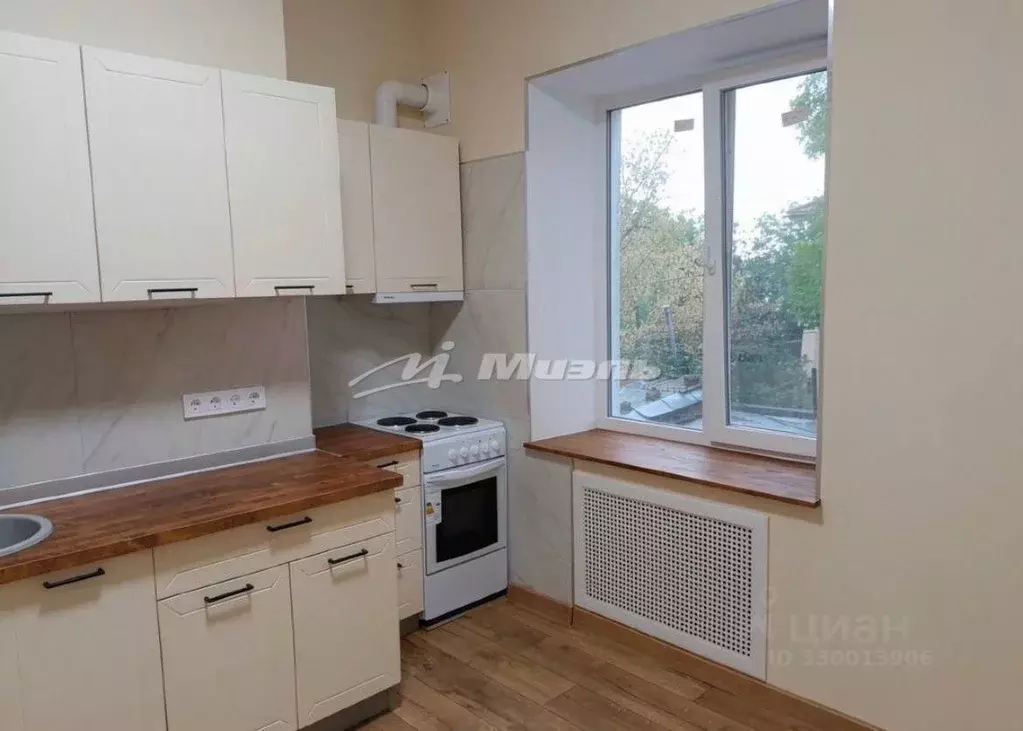 2-к кв. Крым, Симферополь ул. Караимская, 23А (46.8 м) - Фото 1
