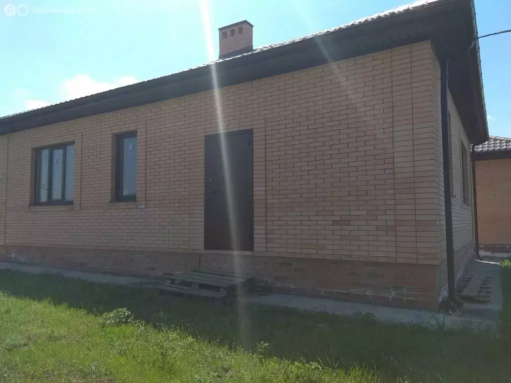 Дом в Ростов-на-Дону, Особенная улица (85 м) - Фото 0