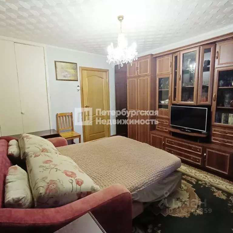 1-к кв. Санкт-Петербург ул. Пограничника Гарькавого, 36К2 (31.7 м) - Фото 0