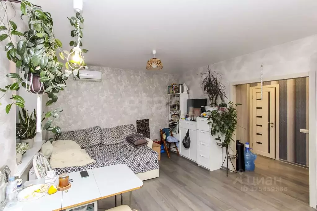 1-к кв. Тюменская область, Тюмень ул. Мельникайте, 2к5 (49.2 м) - Фото 1