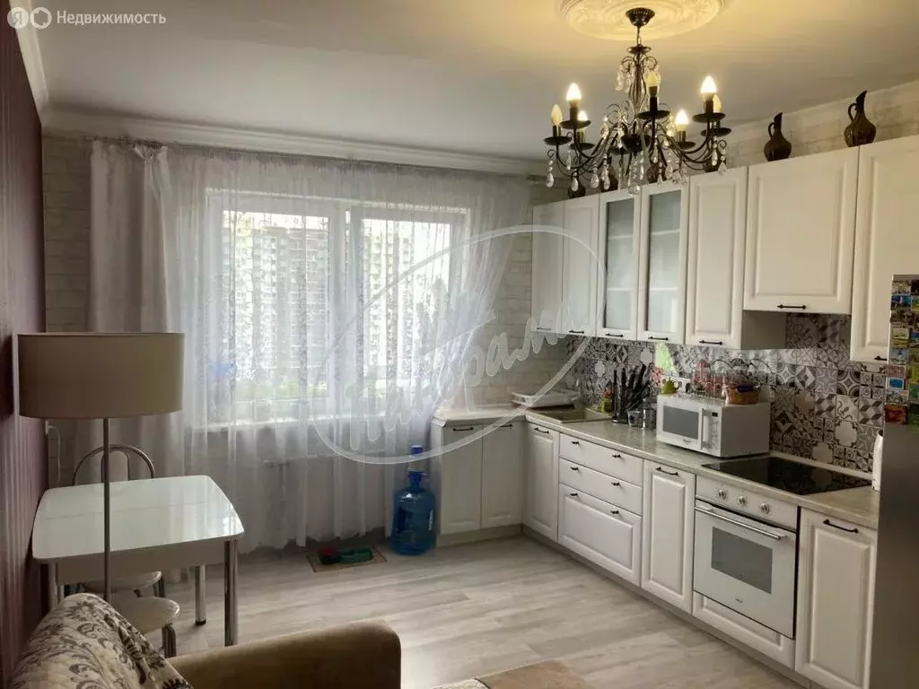 2-комнатная квартира: Калуга, Минская улица, 7 (69 м) - Фото 0