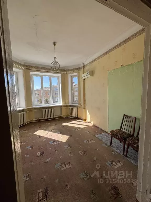 2-к кв. Волгоградская область, Волгоград ул. Дзержинского, 4 (50.2 м) - Фото 0