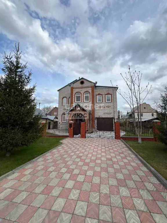 Коттедж в Алтайский край, Барнаул Аметистовая ул. (270 м) - Фото 0